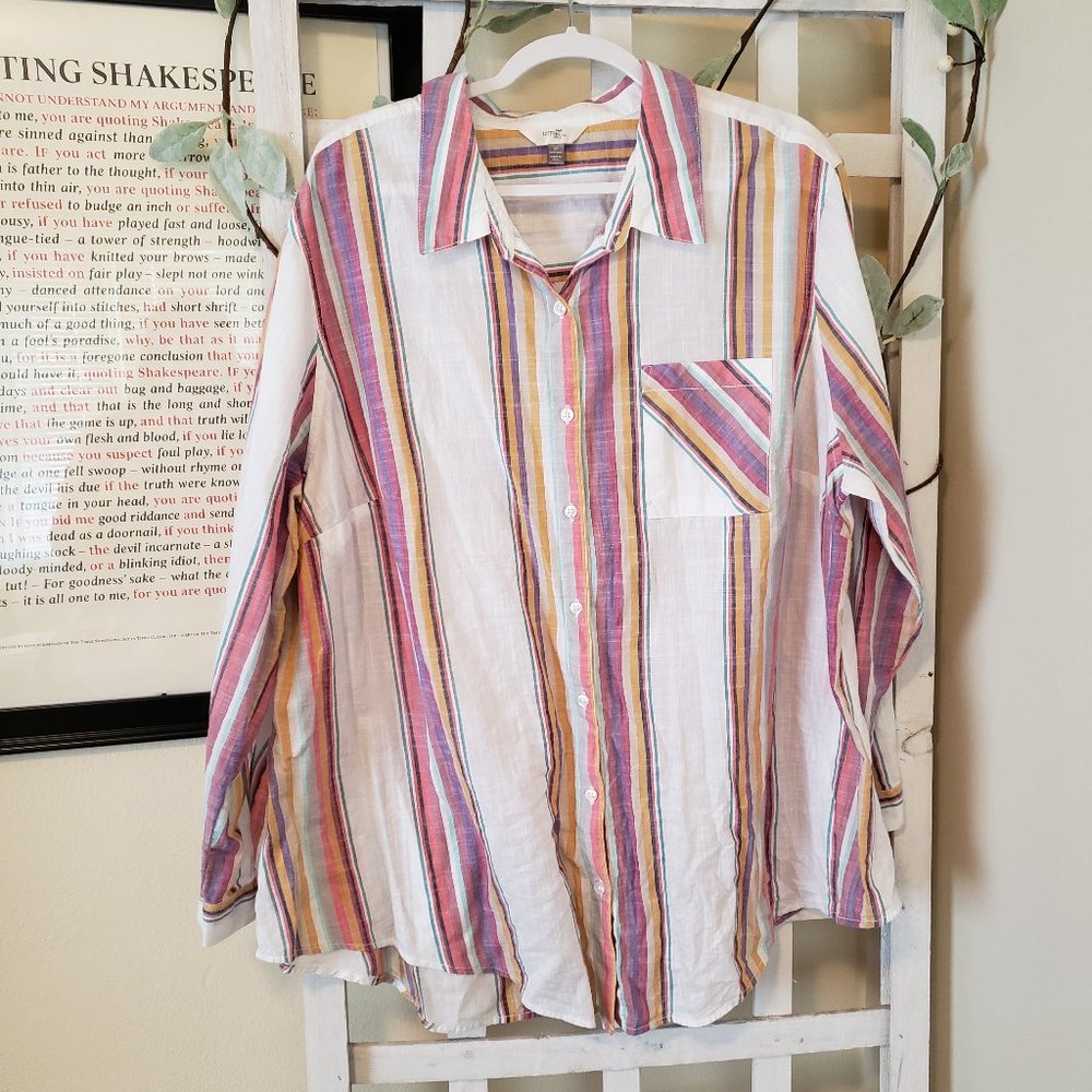 *ONLY WORN ONCE* Multi-Color Boho Button Up